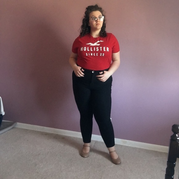 Hollister T-Shirt